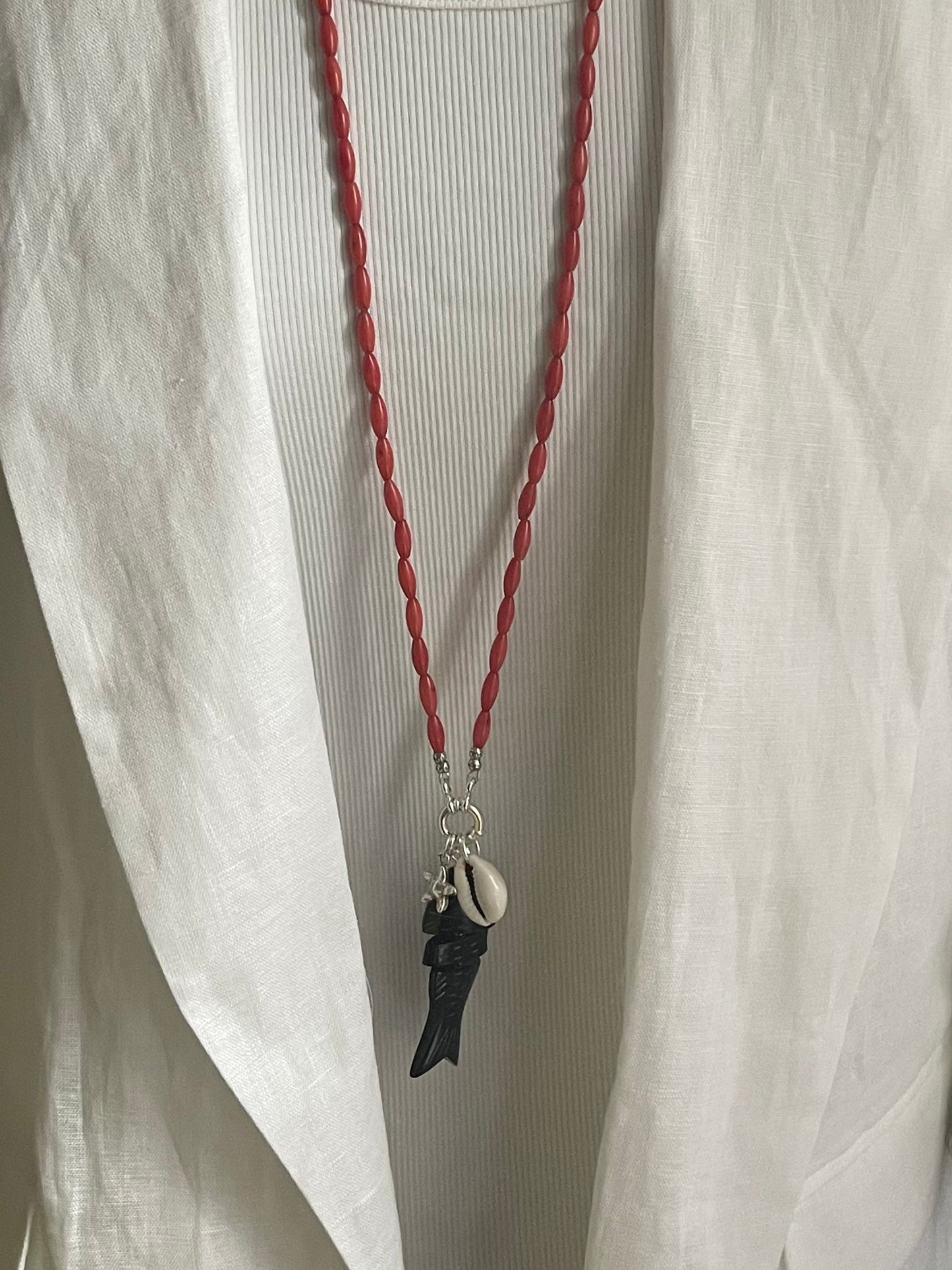 Kette PREMIUM Bambuskoralle „Fisch“ black