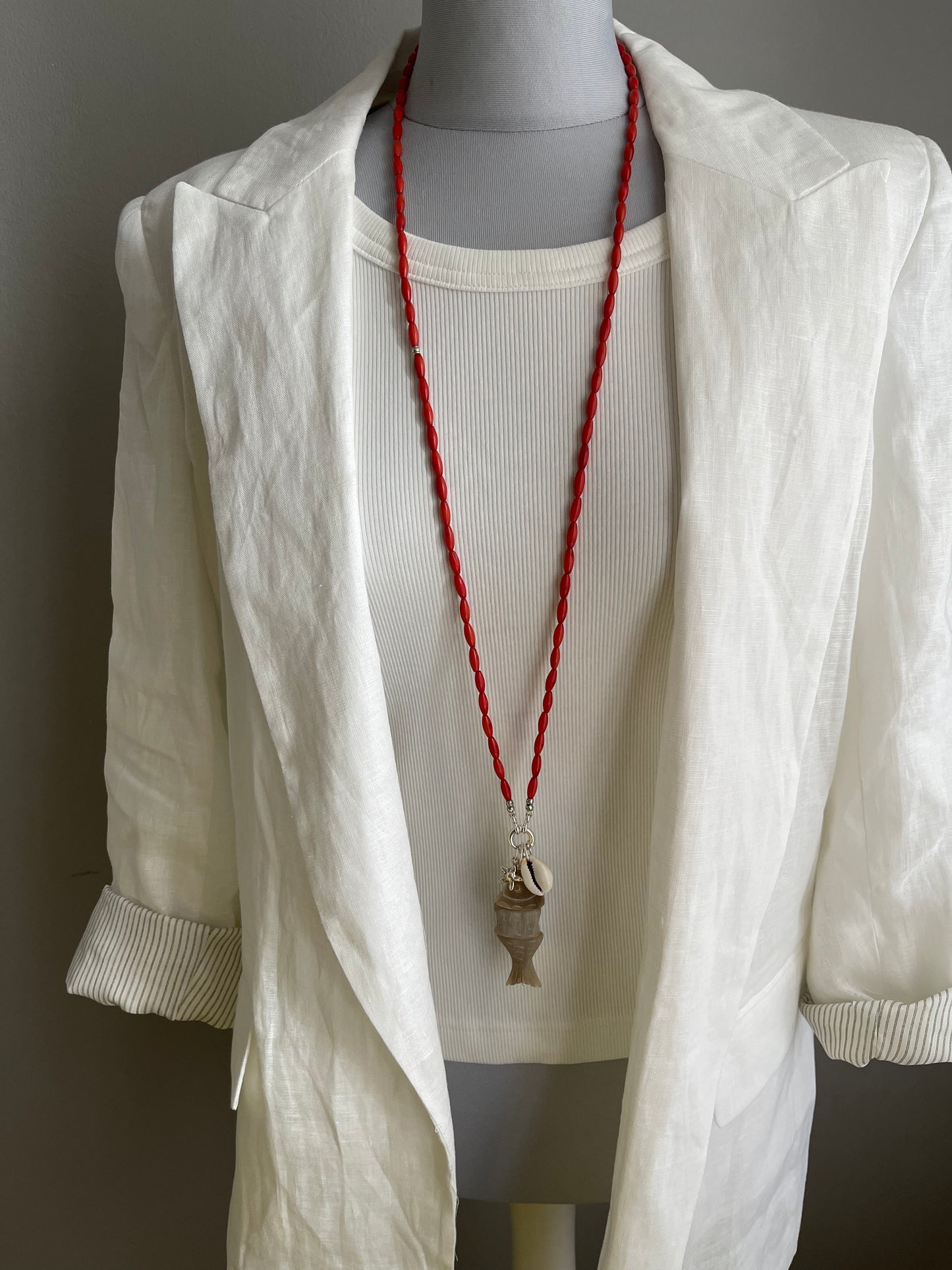 Kette PREMIUM Bambuskoralle „Fisch“ grau-beige