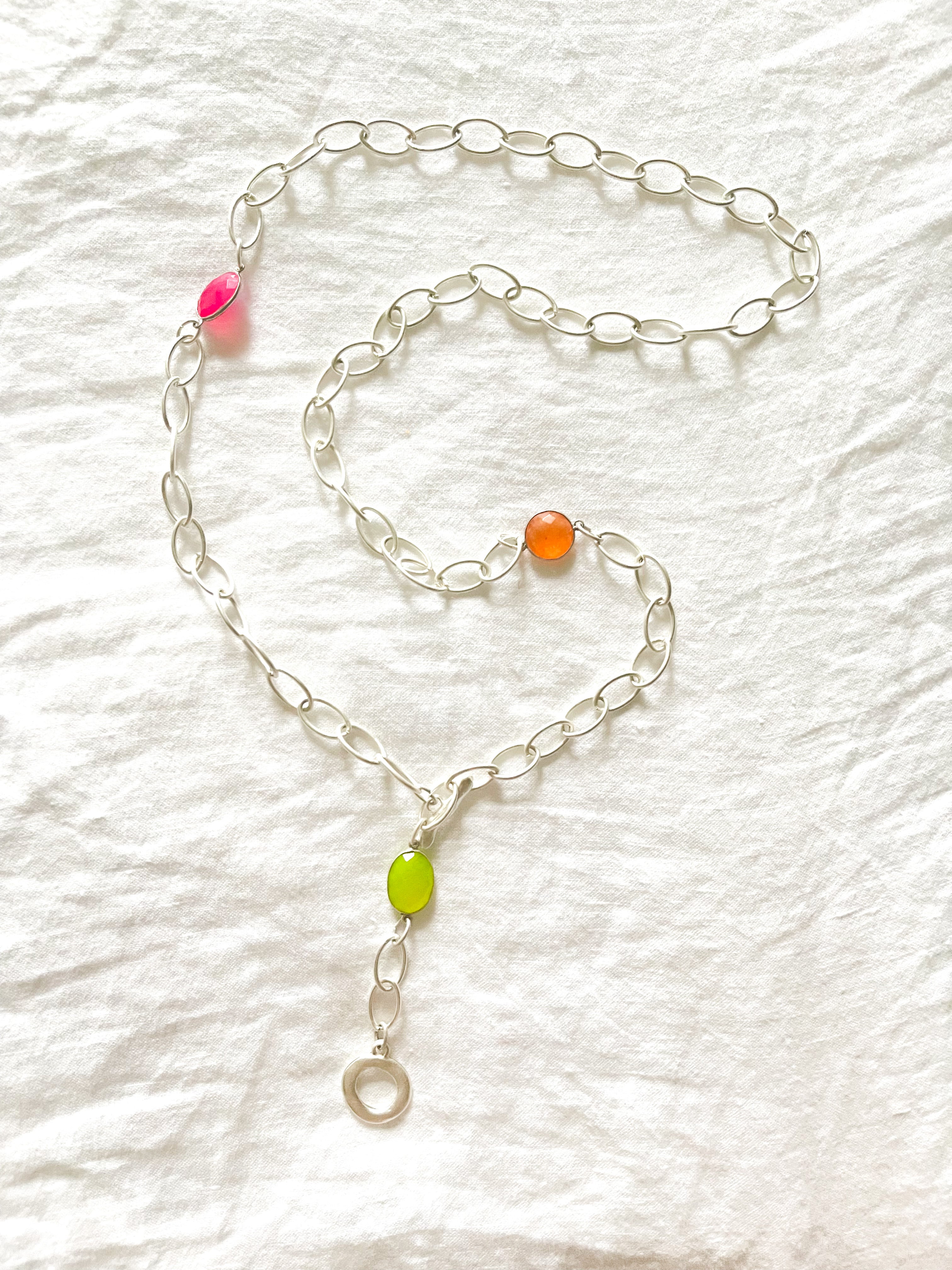 Gliederkette „Colors“ Stahl, versilbert mit Achat