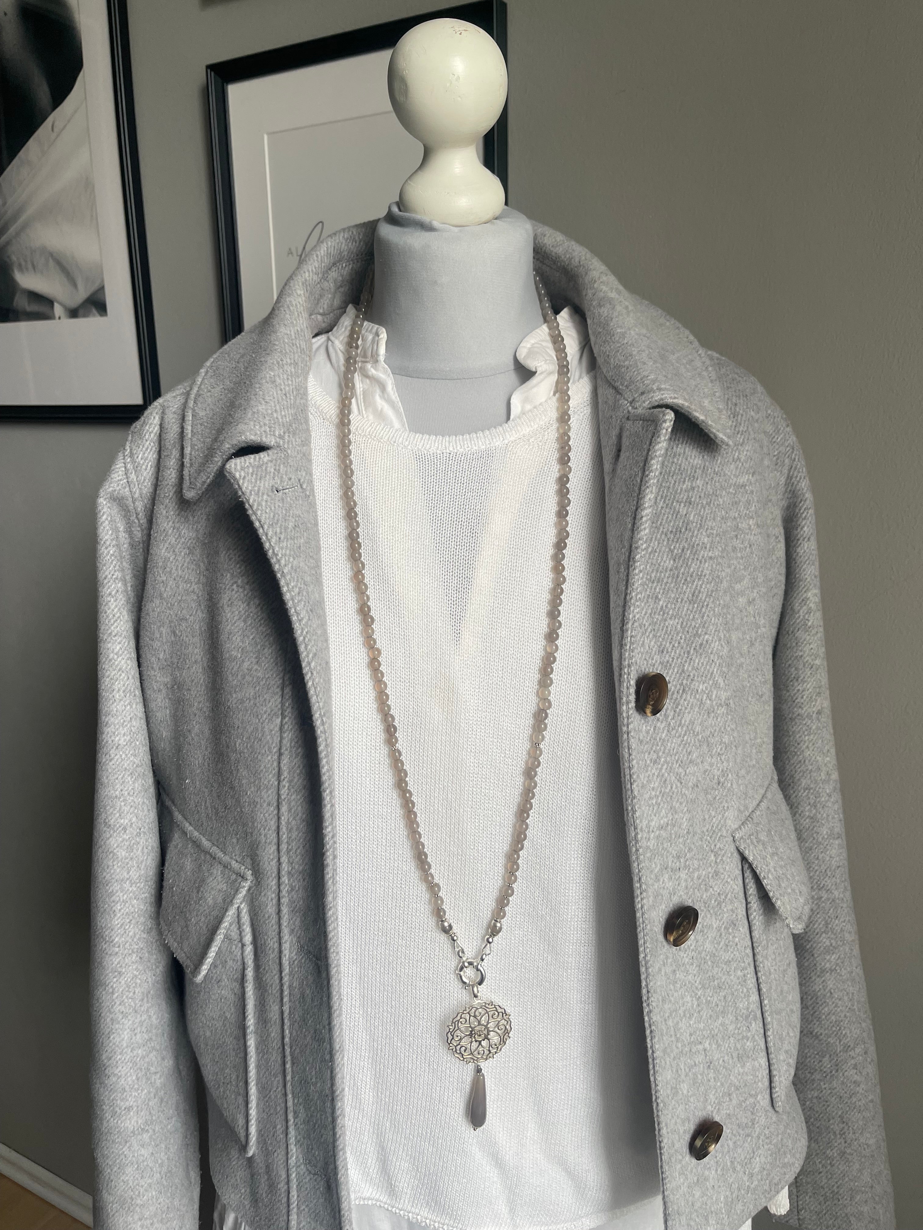 Lange Achat Kette grau